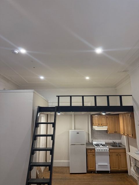Photo of 172 Marlborough St #1F, Boston, MA 02116 (MLS # 73460910)