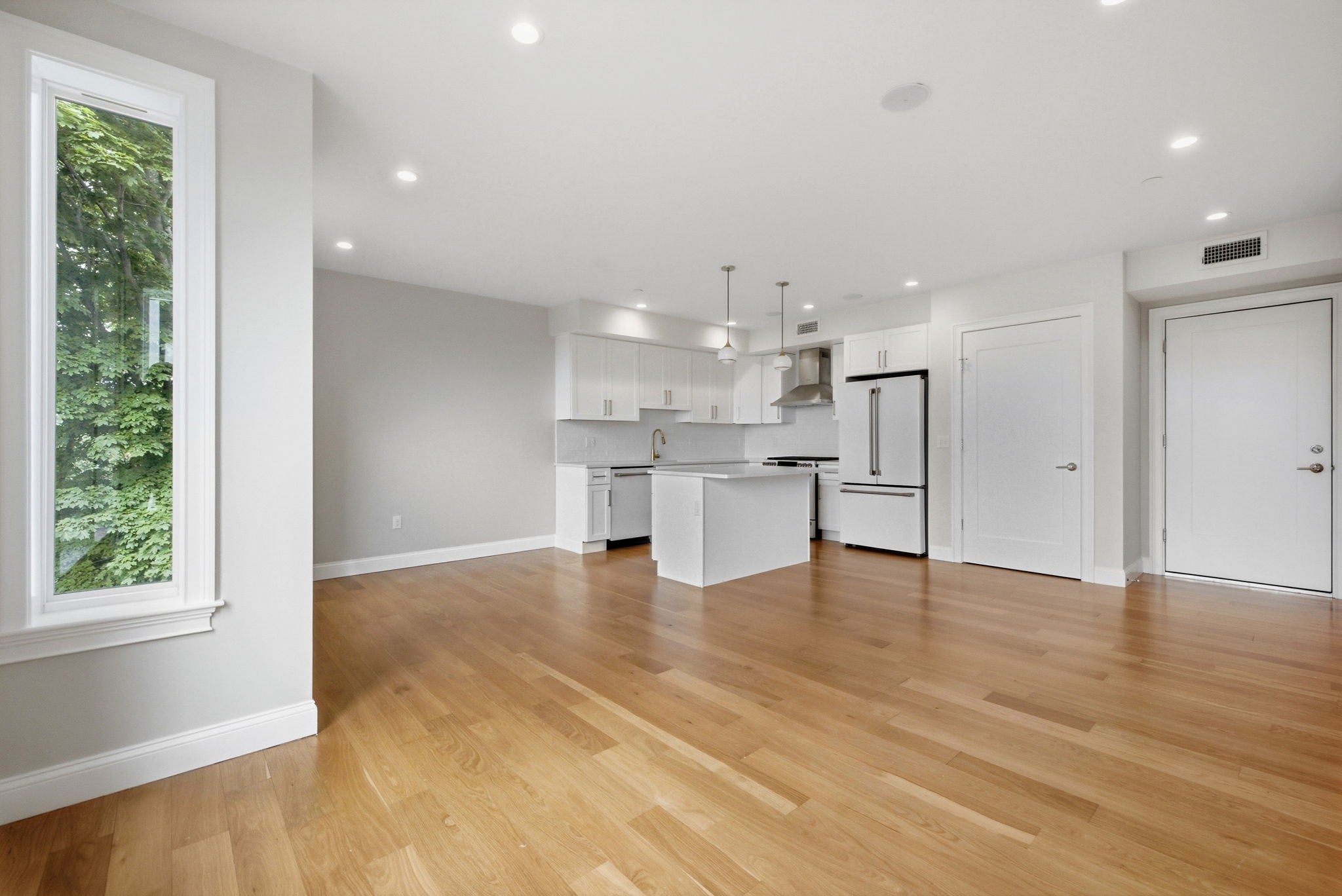 40 Westmoreland St 8, Boston MA 02124