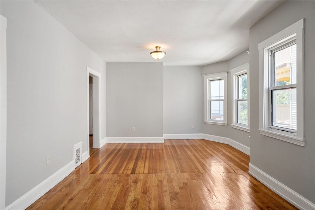 32 Millet ST #2, Boston, MA Photo #8