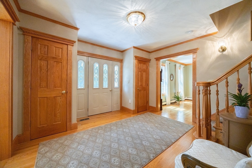 25 Steeplechase Ln