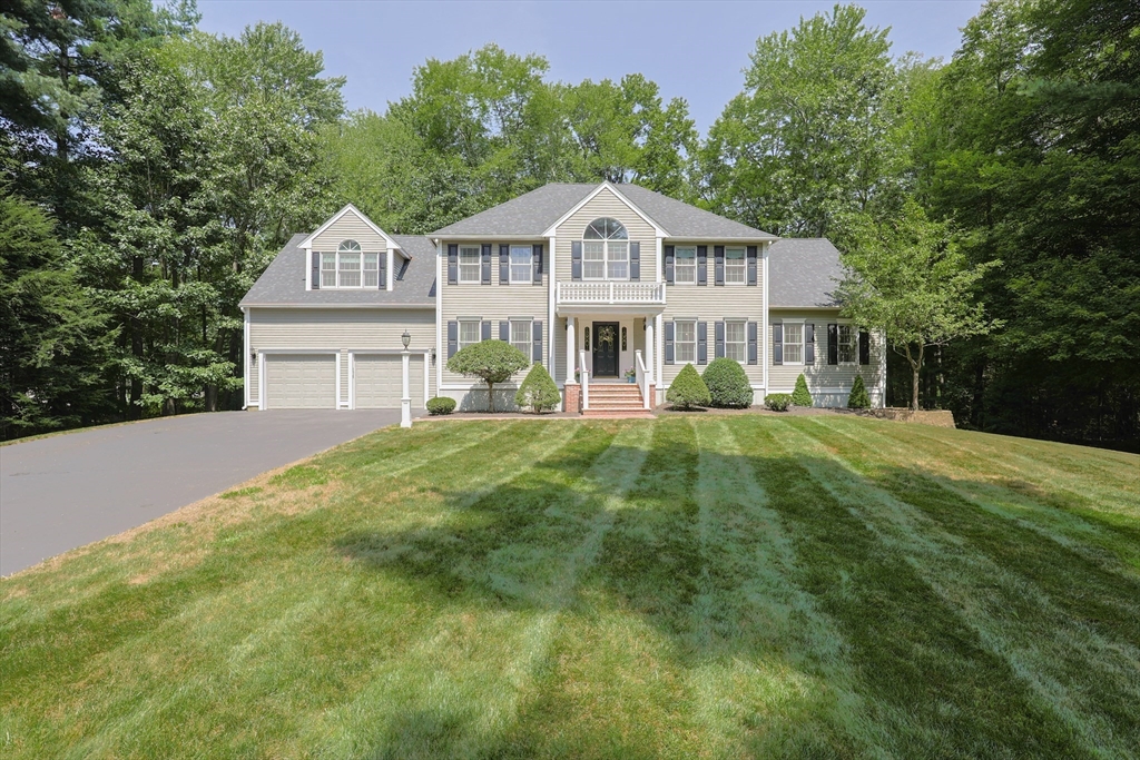 25 Steeplechase Ln