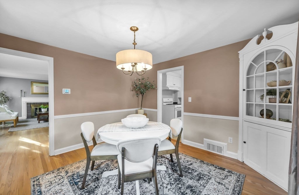37 Nevins Avenue, Longmeadow, MA Photo #14