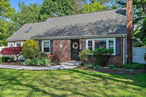 10 Stoughton Road Dedham MA 02026