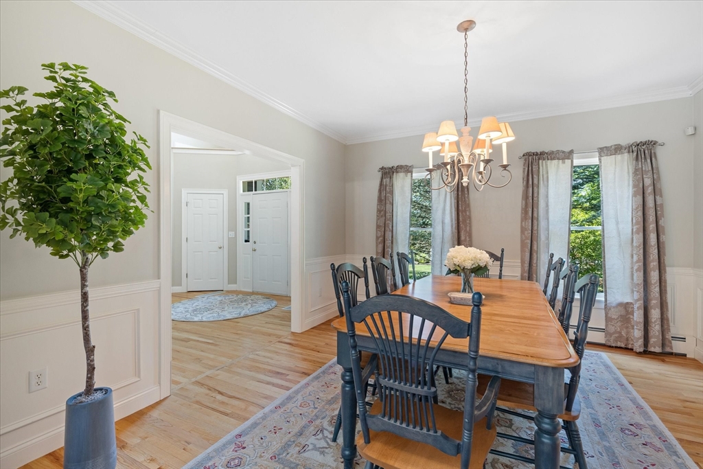 3 Colonial Way