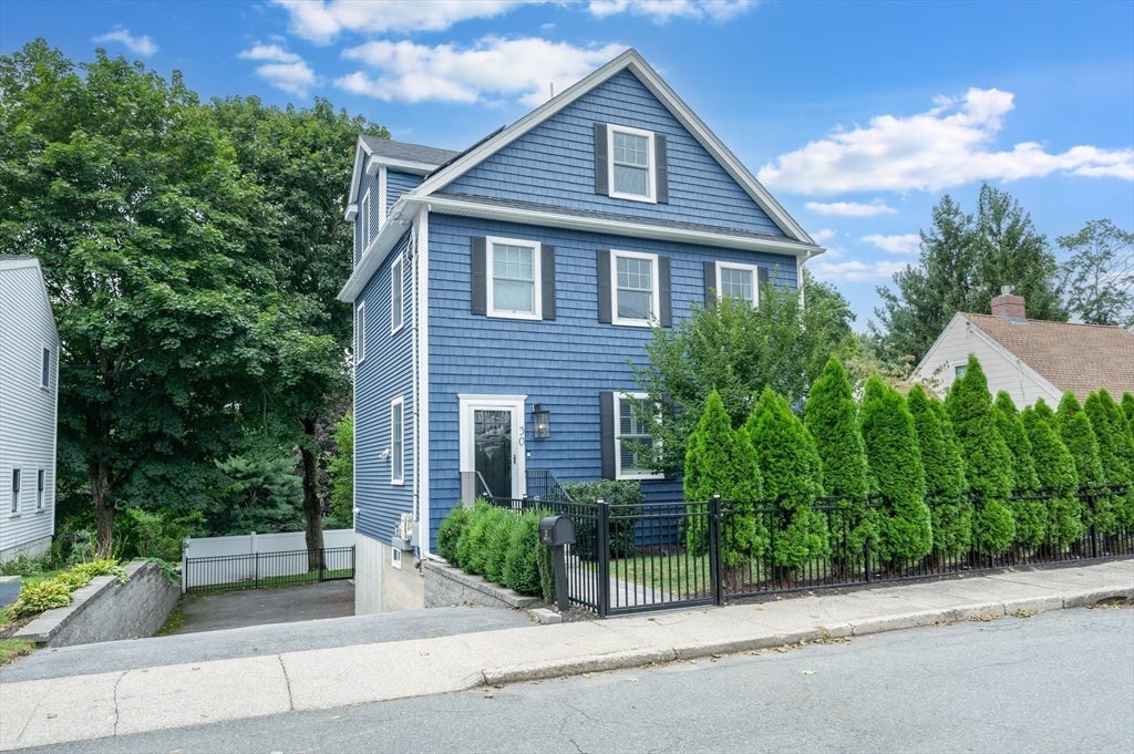 30 Farrow St, Winchester, MA Photo #33