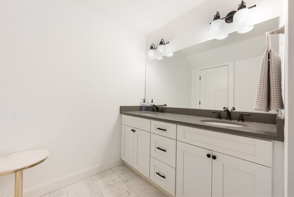 30 Farrow St, Winchester, MA Photo #25