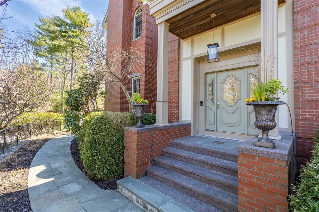 6 Stratford Way