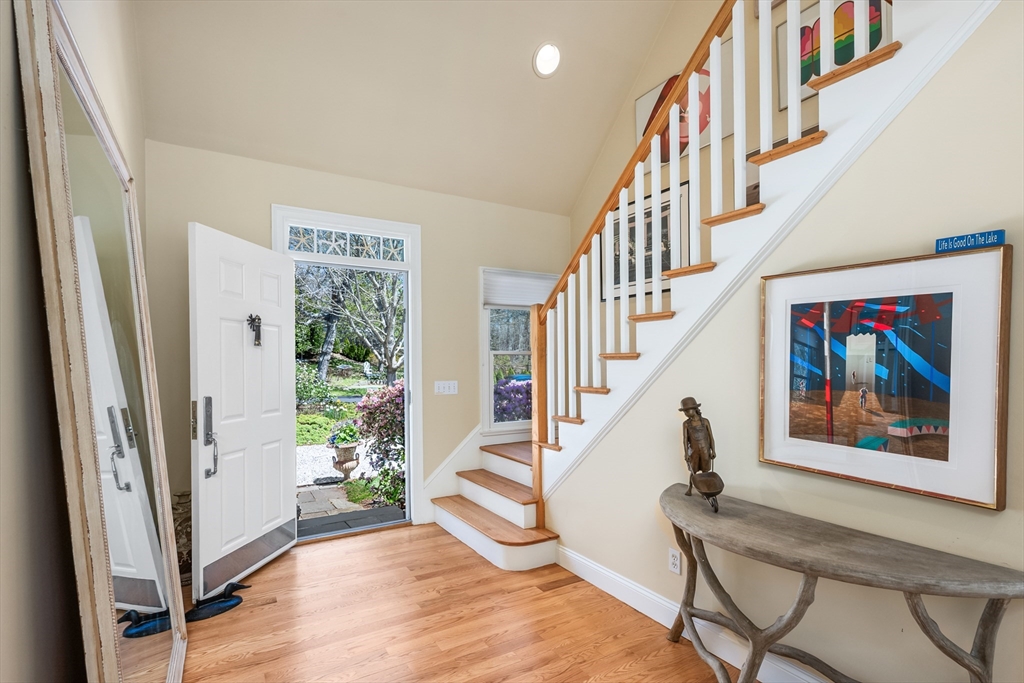 10 Lake Farm Lane