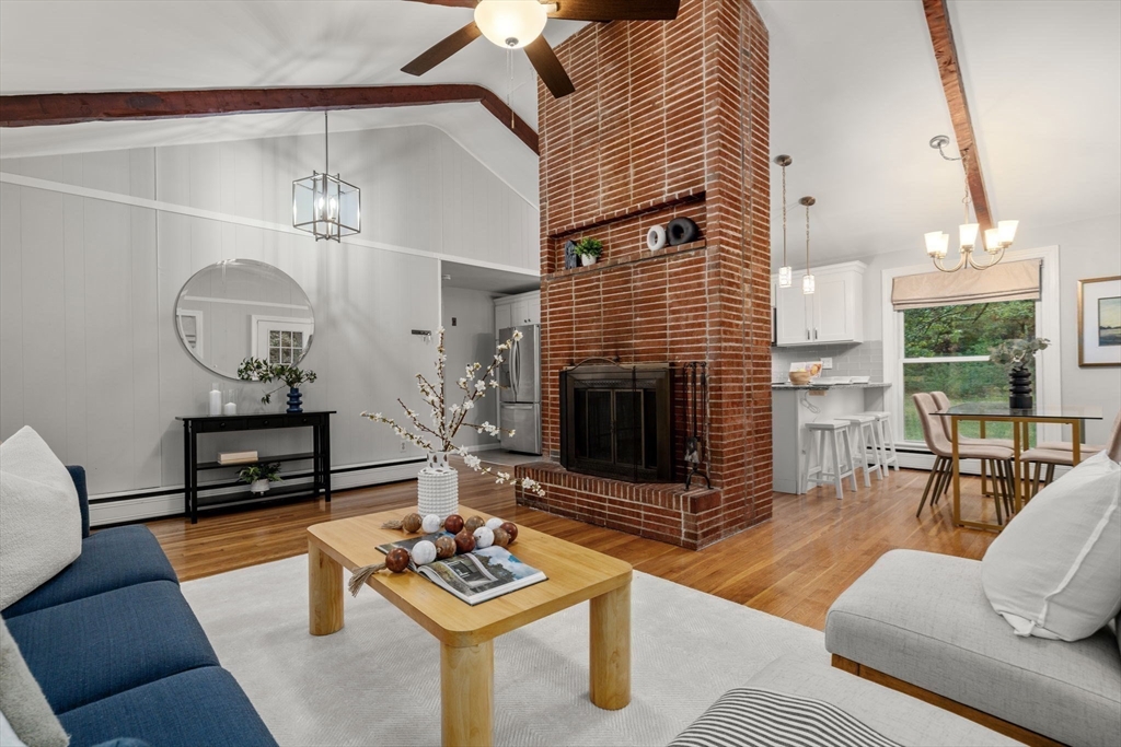 35-35B Beachview Ave