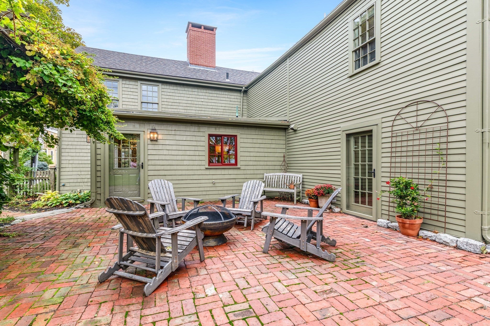 288 Merrimac St