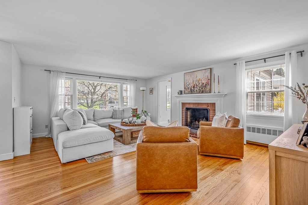 14 Knollwood Drive