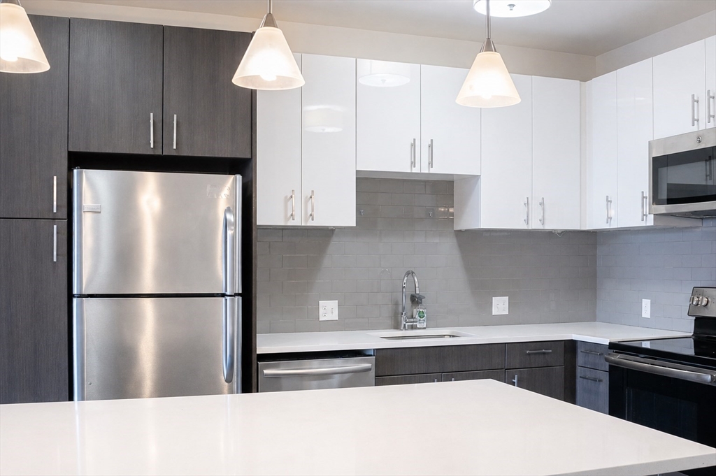 99 Tremont St 413
