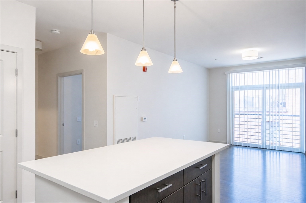99 Tremont St 413