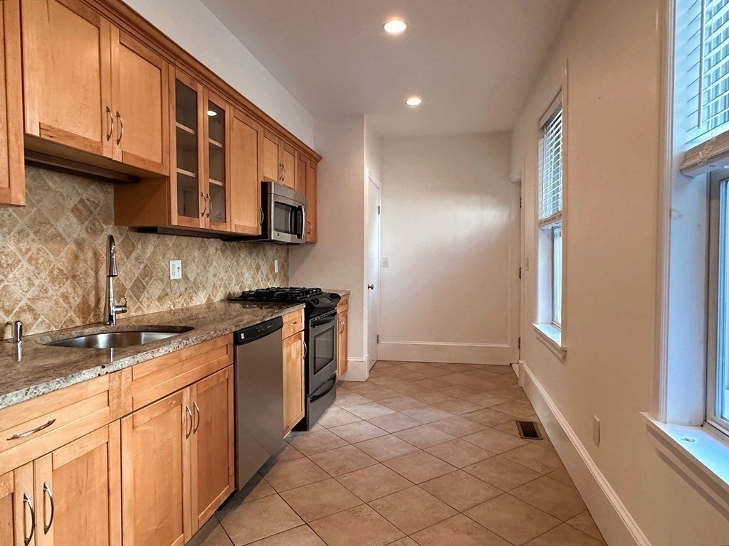 92 Elm Street #1, Boston, MA, 92 Elm Street #1, Boston, MA Photo #3