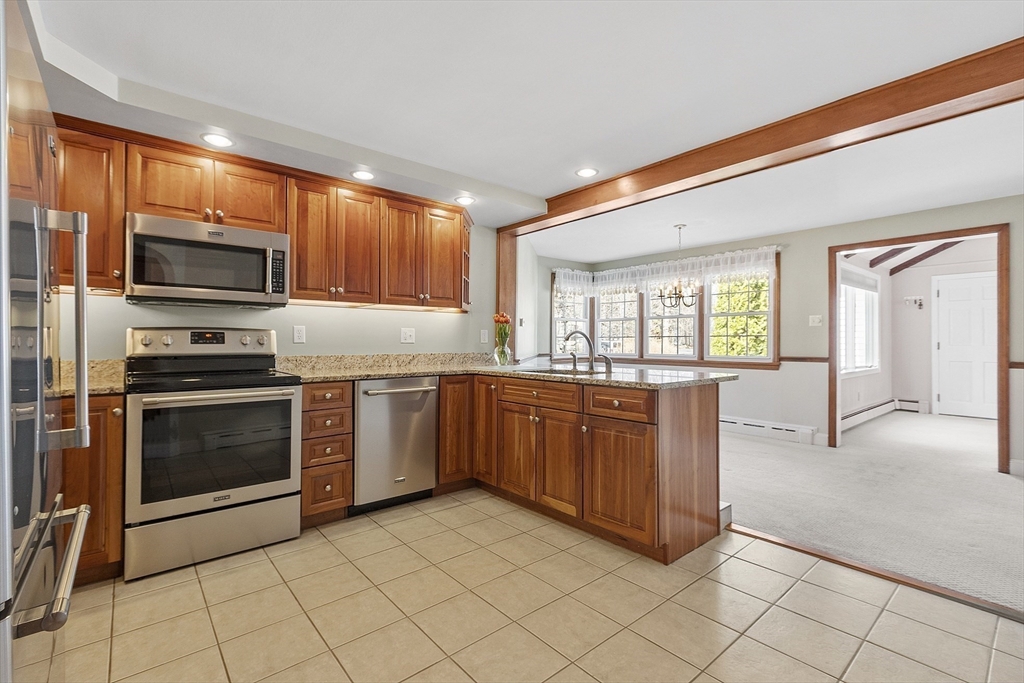 38 Knower Rd