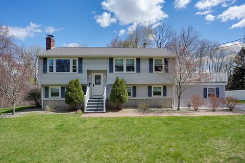 Photo of 3 Elizabeth Ave, Burlington, MA 01803 (MLS # 73511160)