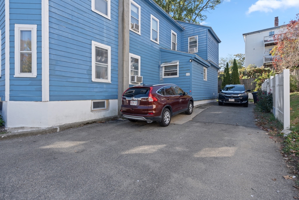 30-32 Linden St