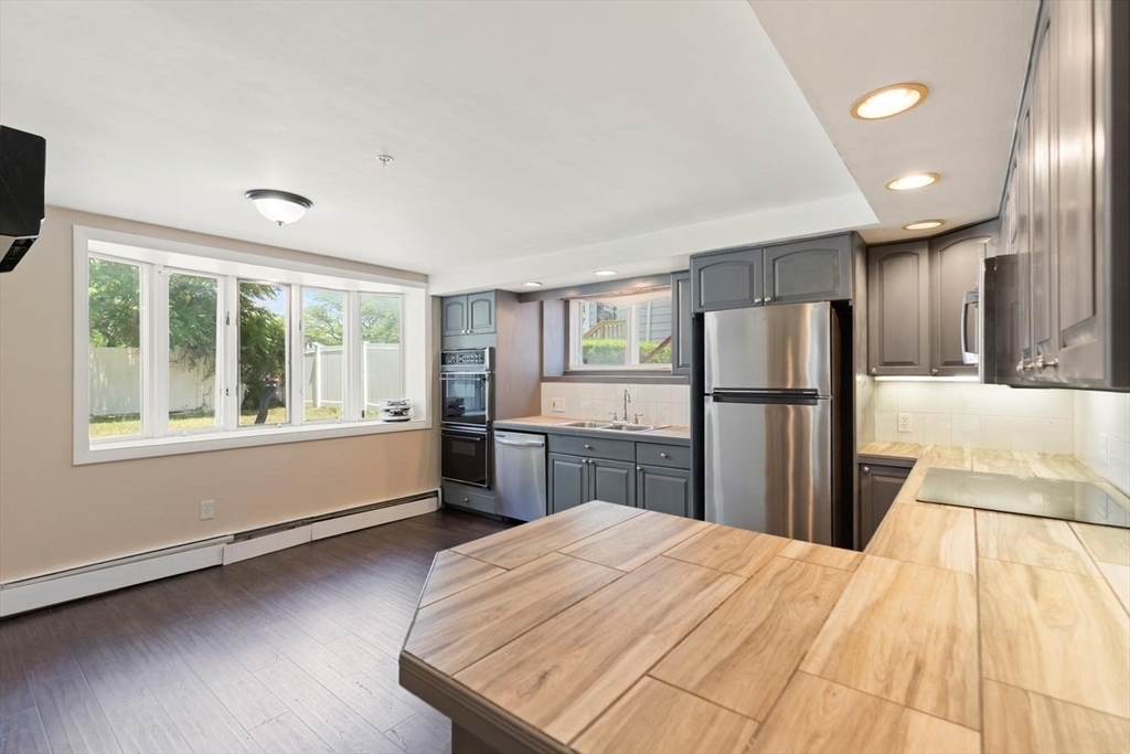 106 Barnes Ave