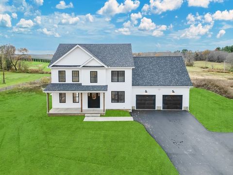 42 East St Granby MA 01033