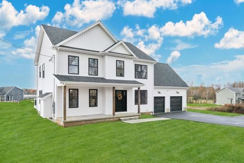 42 East St Granby MA 01033