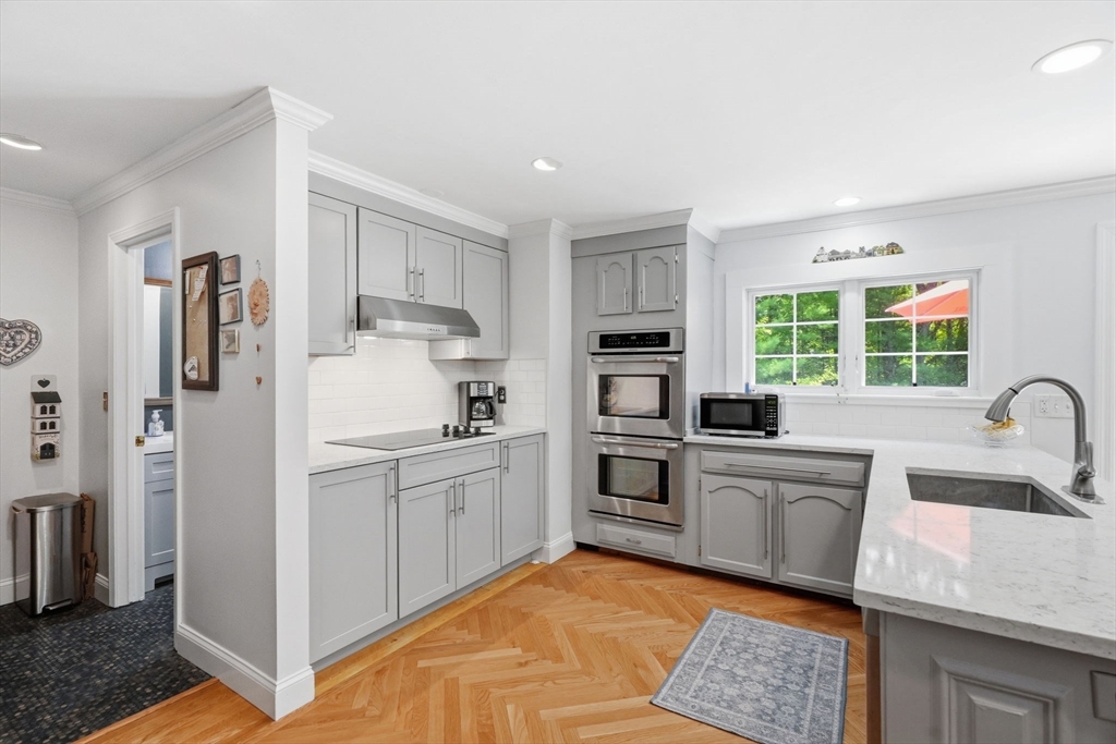 69 Oak Ave