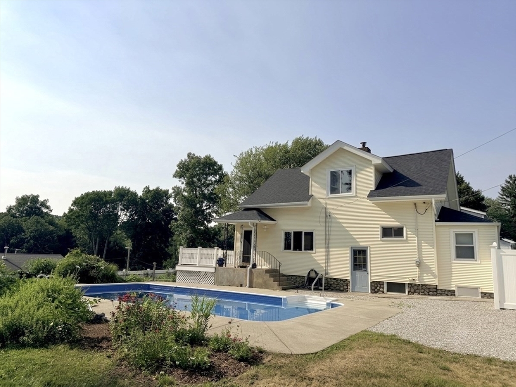 22 Pelican Ave, Worcester, MA, 22 Pelican Ave, Worcester, MA Photo #6