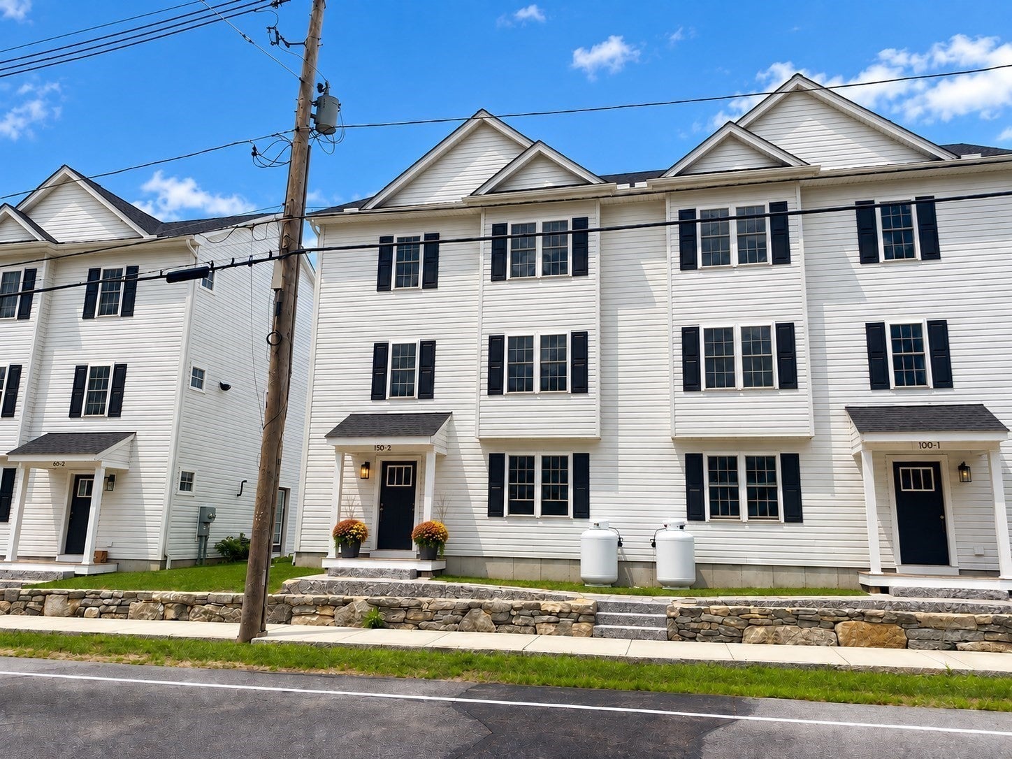150 W Main Street #2, Millbury, MA, 150 W Main Street #2, Millbury, MA Photo #2