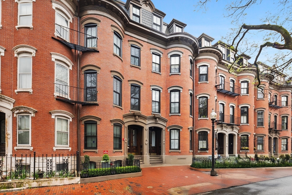 8 Rutland Sq 2