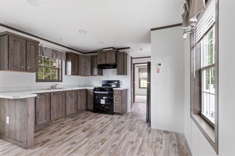 4 Sam  Street Acushnet MA 02743