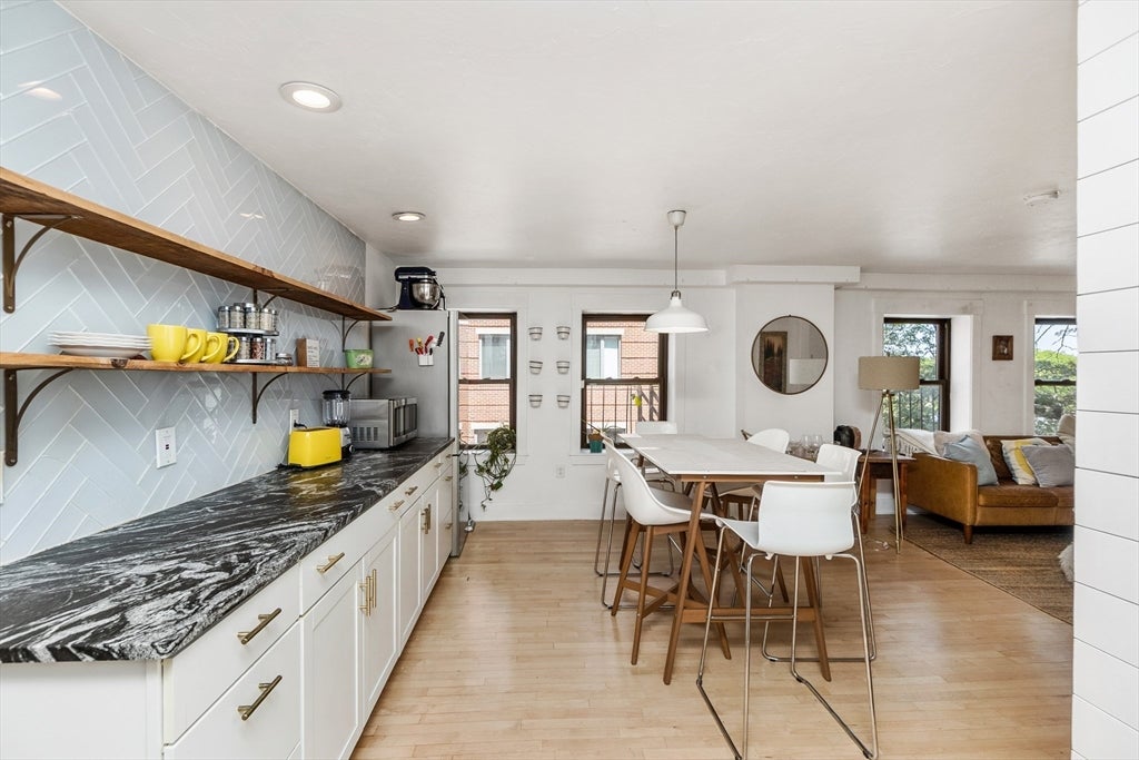 59 Fleet St #3, Boston, MA, 59 Fleet St #3, Boston, MA Photo #2