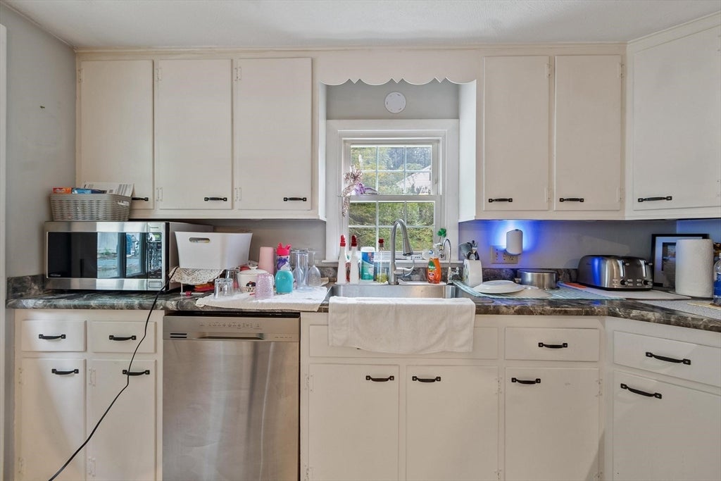 225 Golden Hill Ave, Haverhill, MA Photo #22