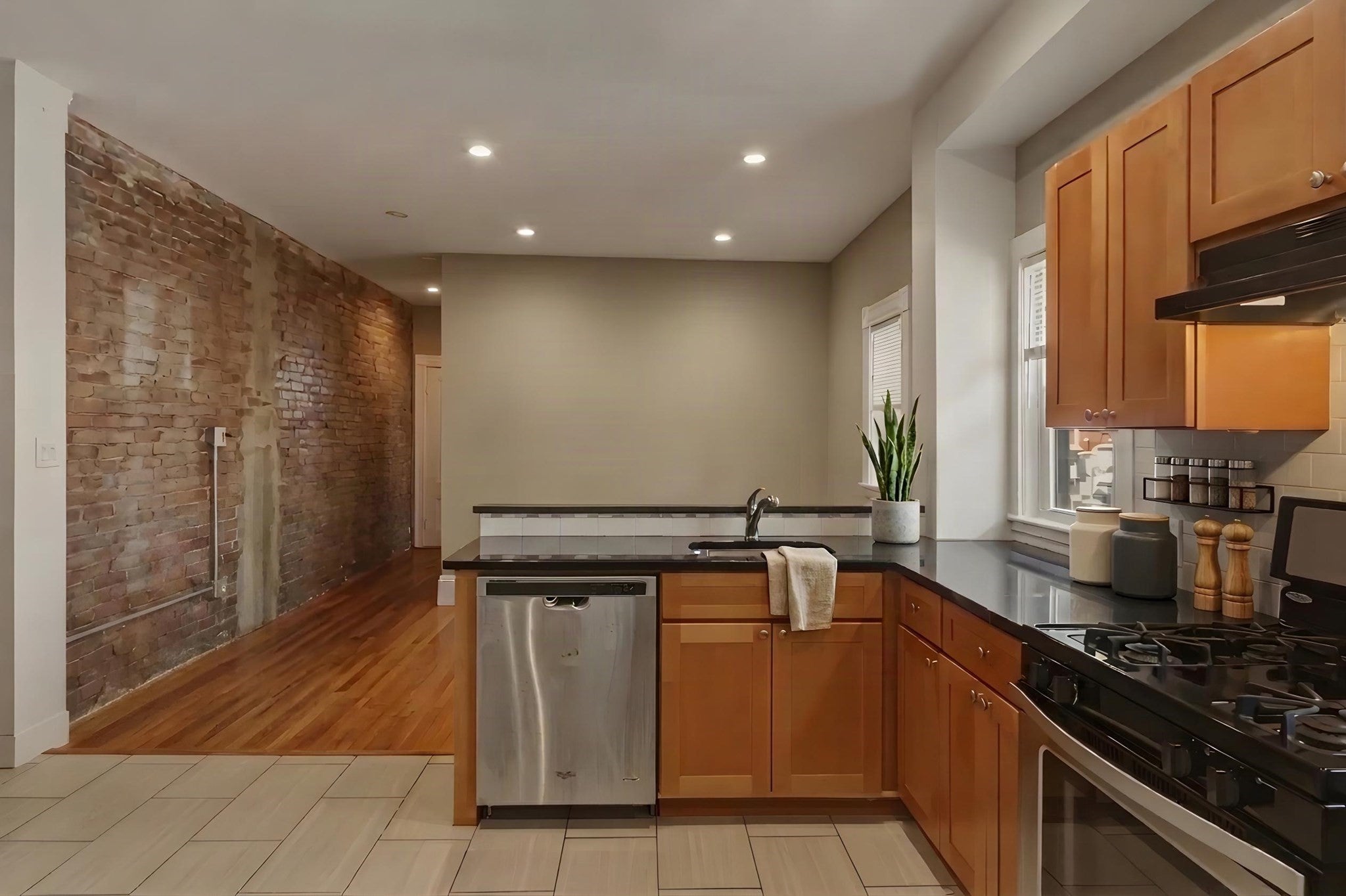 2-4 Hano St #2, Boston, MA, 2-4 Hano St #2, Boston, MA Photo #1