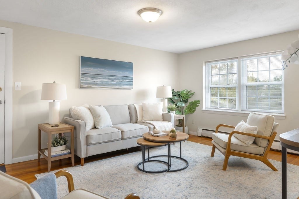 210 Hillside Ave 32