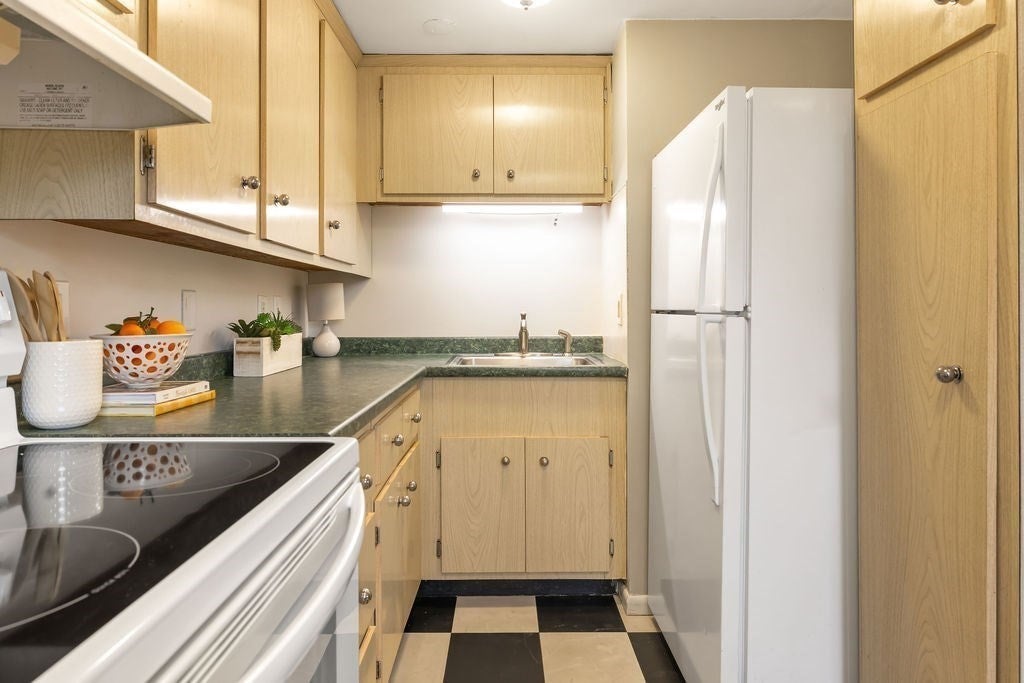 210 Hillside Ave #32, Needham, MA, 210 Hillside Ave #32, Needham, MA Photo #8