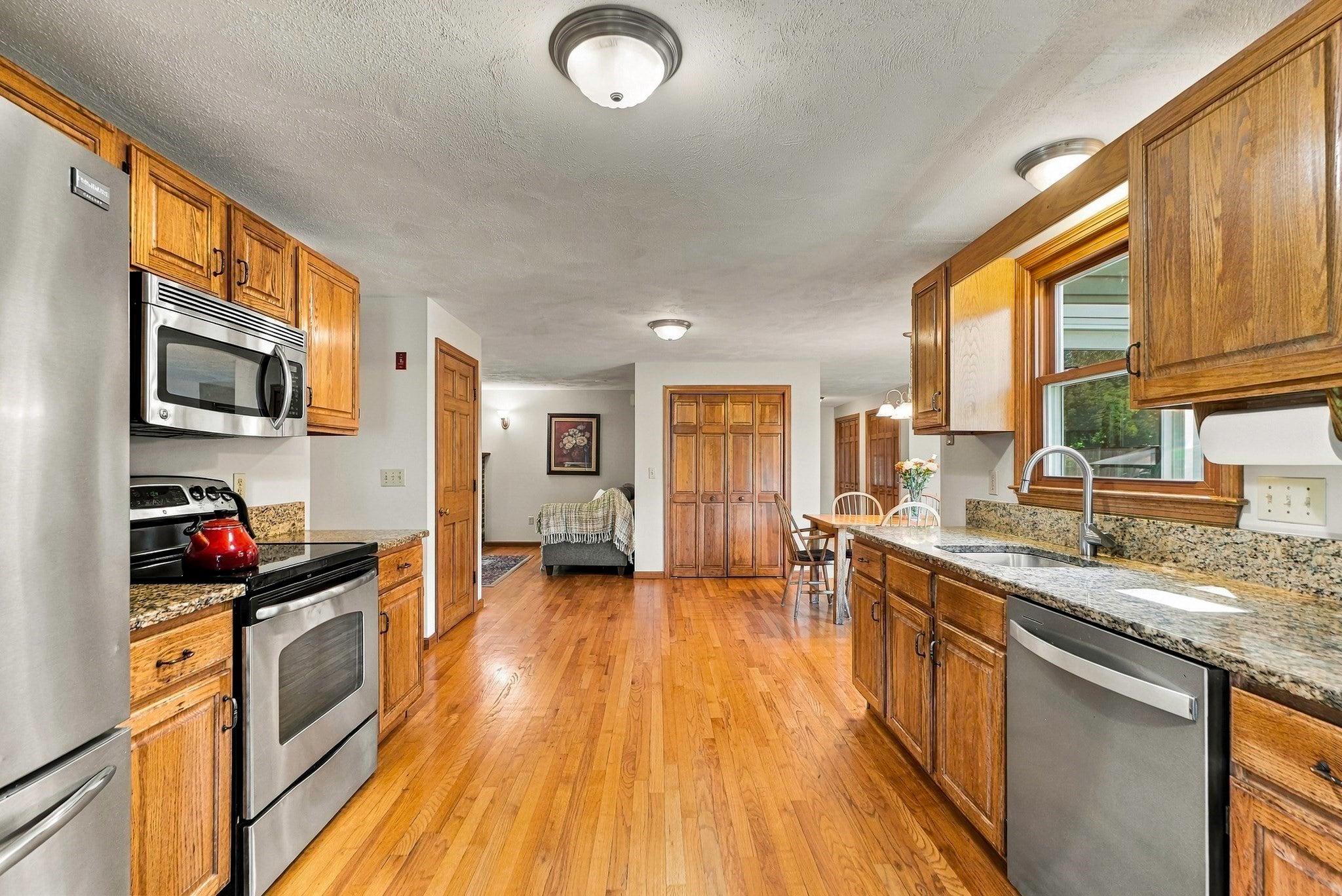 4 Florence Cir, Upton, MA, 4 Florence Cir, Upton, MA Photo #8