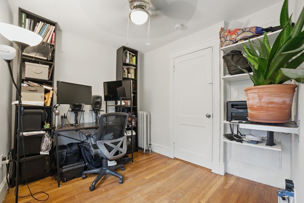 Quincy, Massachusetts 02171, United States, 4 Bedrooms Bedrooms, ,2 BathroomsBathrooms,Residential,Active,140385