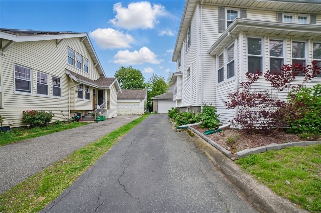 Quincy, Massachusetts 02171, United States, 4 Bedrooms Bedrooms, ,2 BathroomsBathrooms,Residential,Active,140385