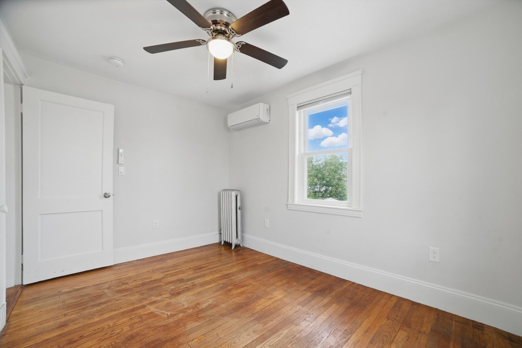 Quincy, Massachusetts 02171, United States, 4 Bedrooms Bedrooms, ,2 BathroomsBathrooms,Residential,Active,140385