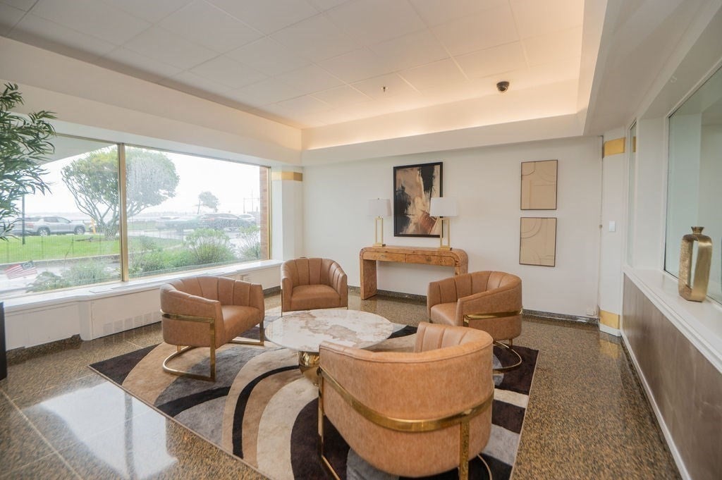 300 Lynn Shore Dr #903, Lynn, MA, 300 Lynn Shore Dr #903, Lynn, MA Photo #3