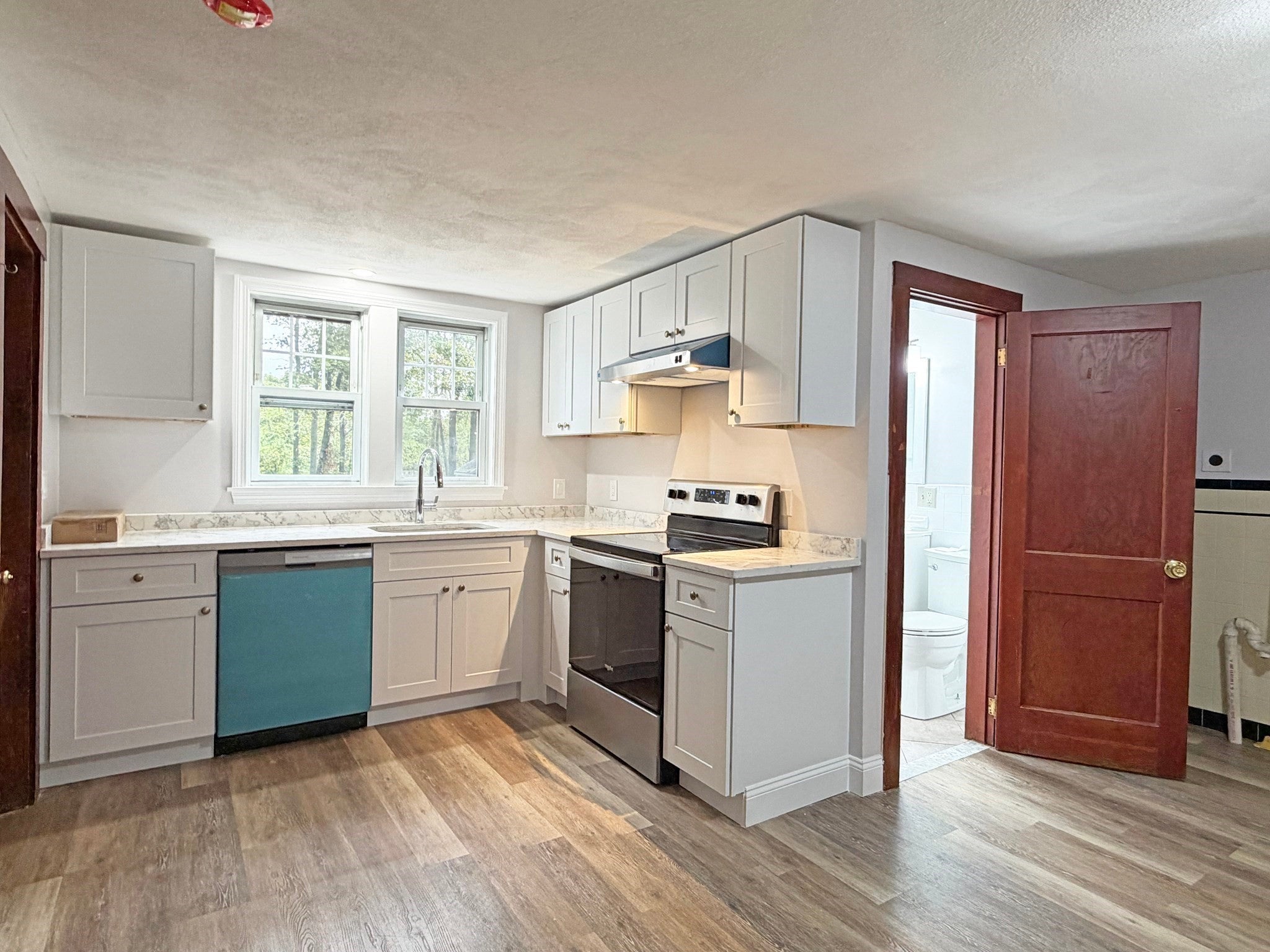 75 Dale St #1, Waltham, MA, 75 Dale St #1, Waltham, MA Photo #7