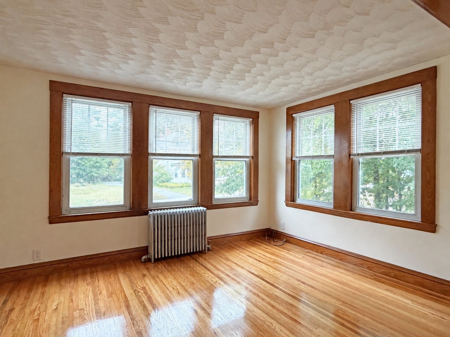75 Dale St #1, Waltham, MA, 75 Dale St #1, Waltham, MA Photo #3