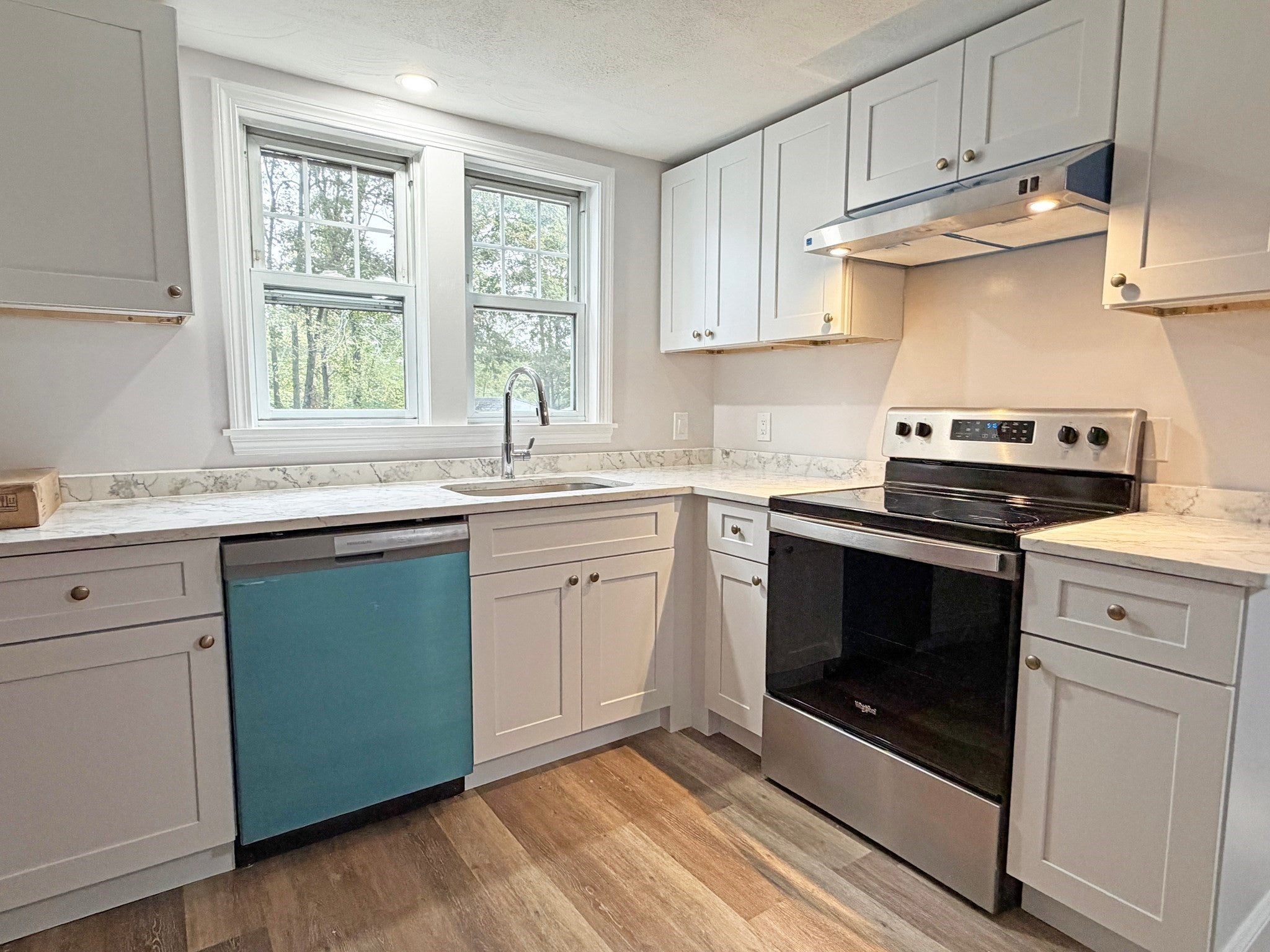 75 Dale St #1, Waltham, MA, 75 Dale St #1, Waltham, MA Photo #6