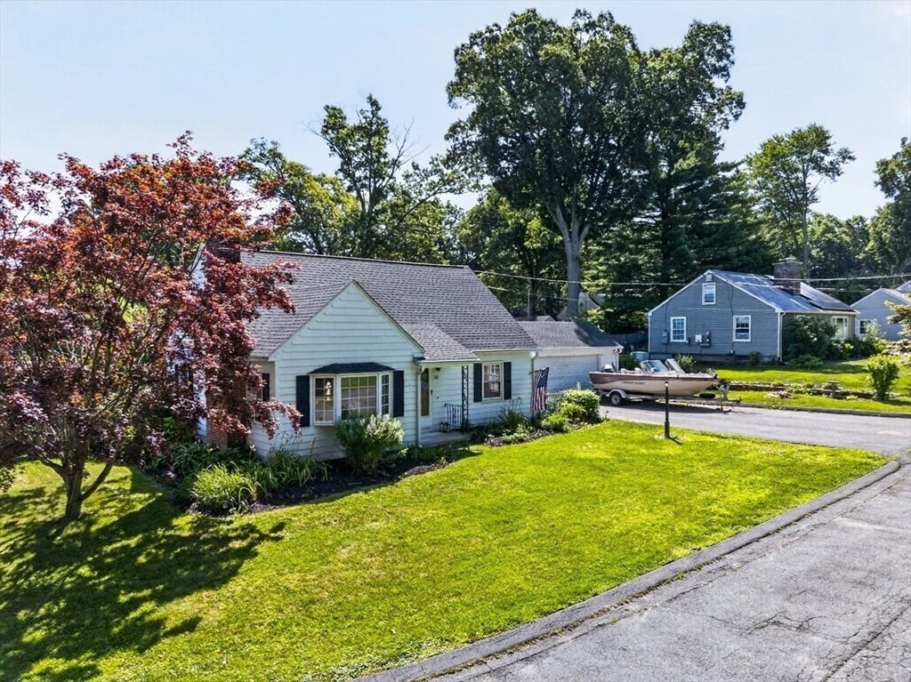 Photo of 20 Westernview Cir, East Longmeadow, MA 01028 (MLS # 73555432)