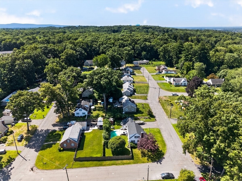 20 Westernview Cir, East Longmeadow, MA Photo #32