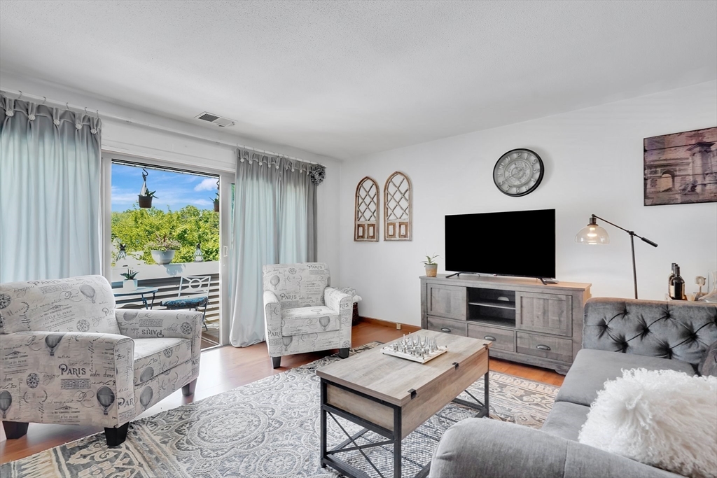 42 Nassau Drive 42