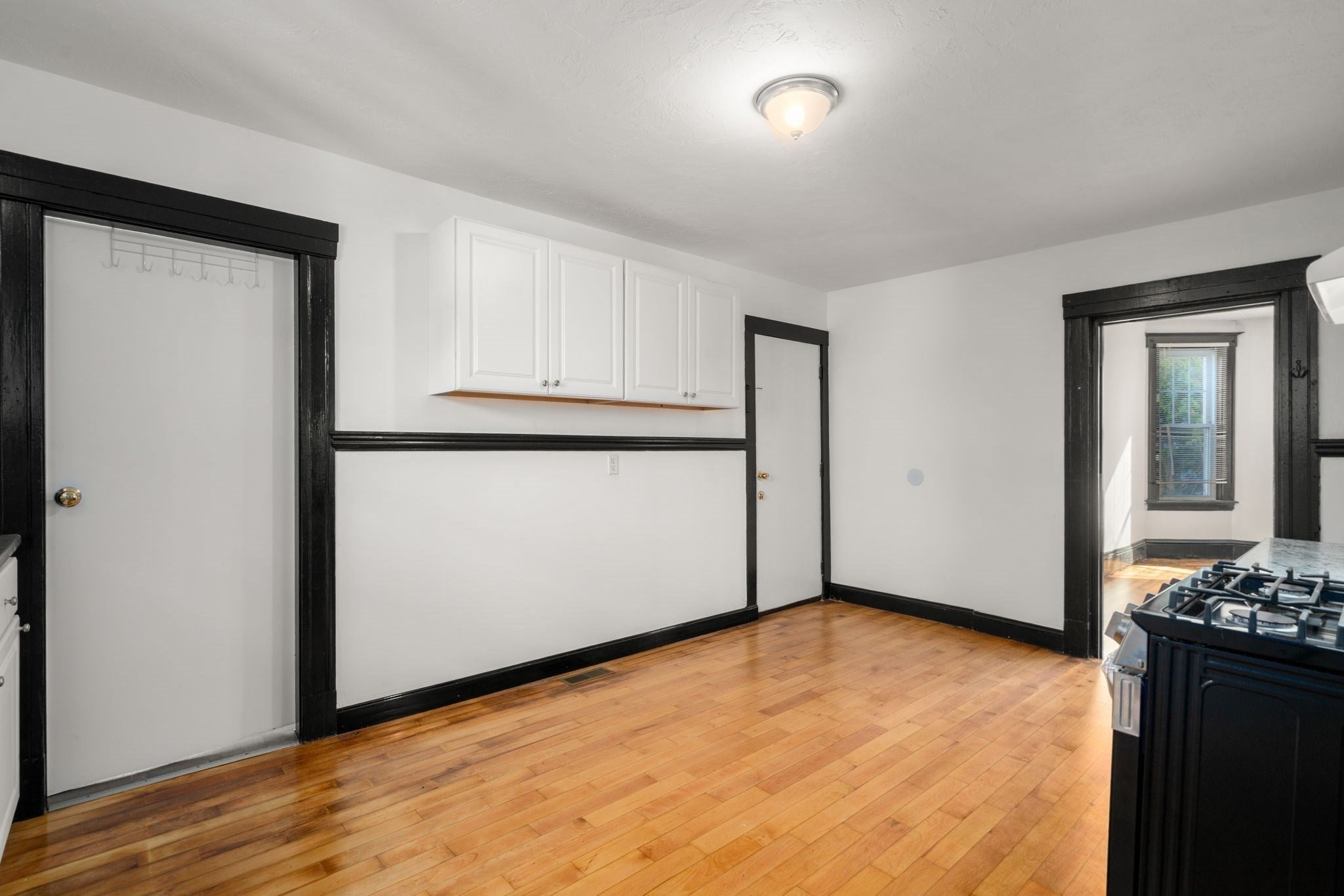 107 Vernon St, Worcester, MA, 107 Vernon St, Worcester, MA Photo #23