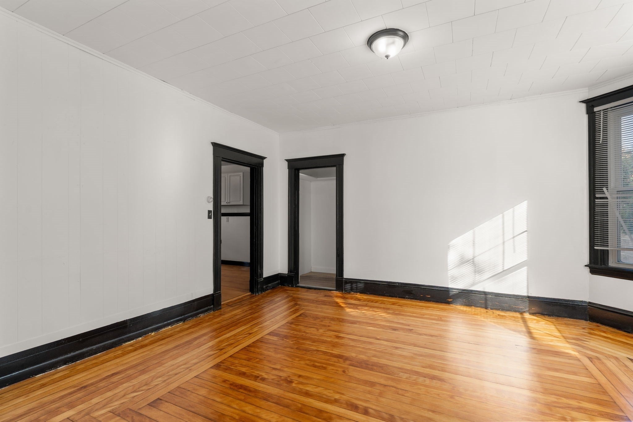 107 Vernon St, Worcester, MA, 107 Vernon St, Worcester, MA Photo #27