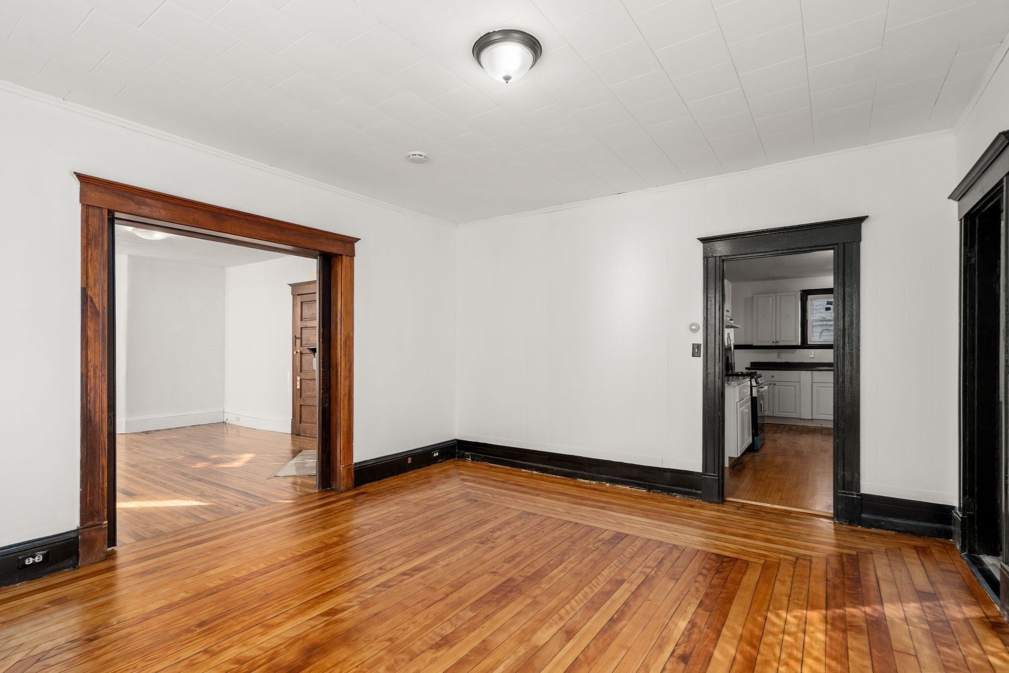 107 Vernon St, Worcester, MA, 107 Vernon St, Worcester, MA Photo #26