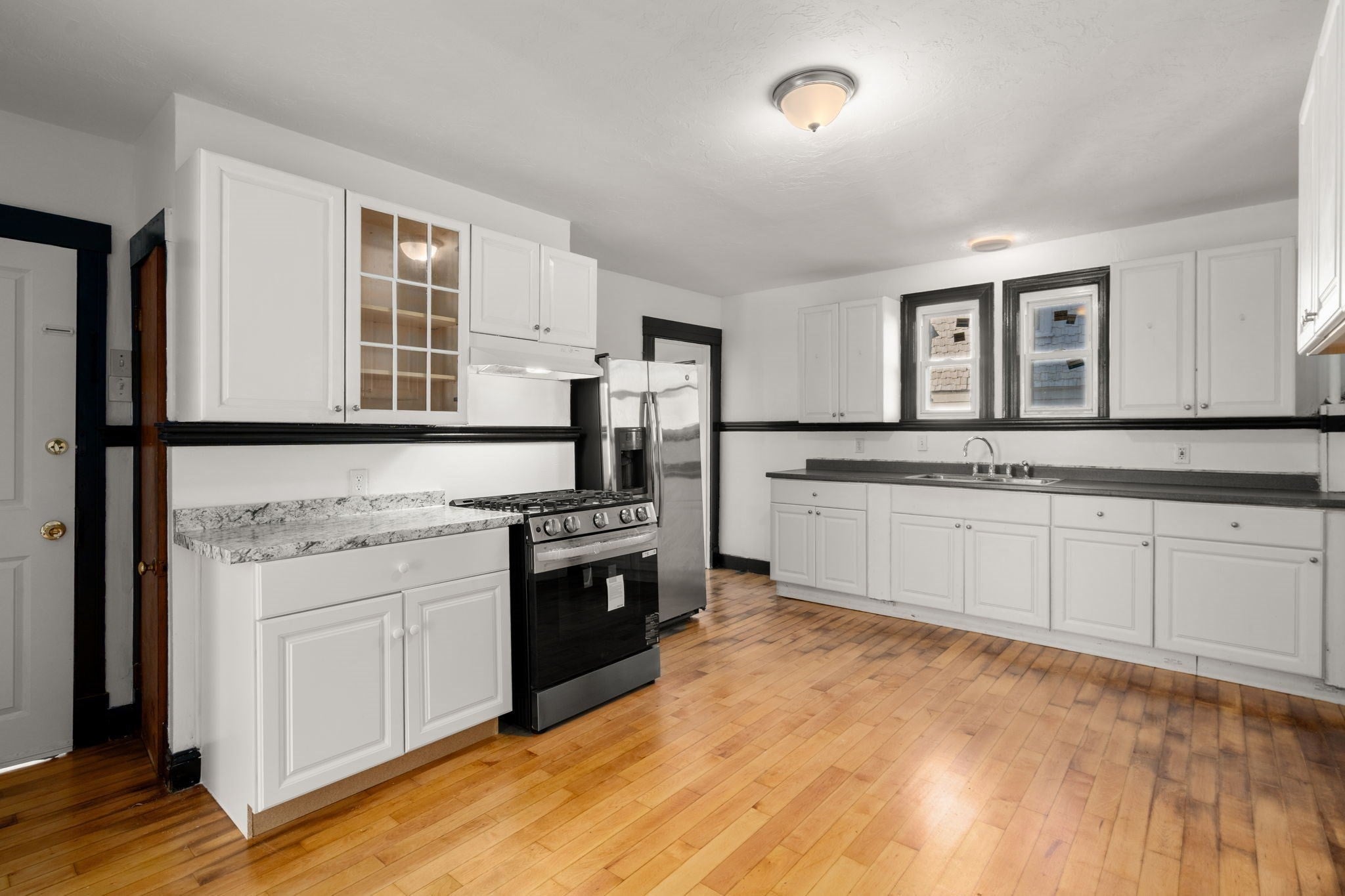 107 Vernon St, Worcester, MA, 107 Vernon St, Worcester, MA Photo #24