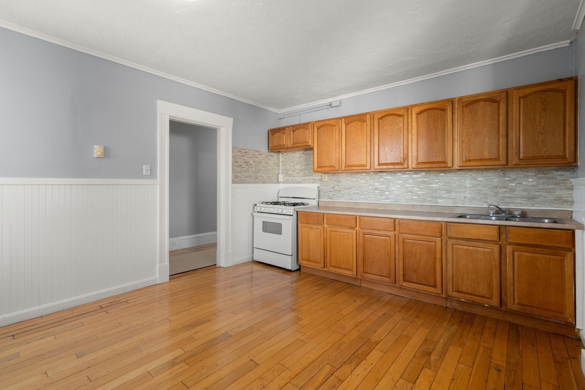 107 Vernon St, Worcester, MA, 107 Vernon St, Worcester, MA Photo #12
